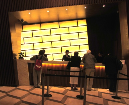 hotel_foyer