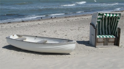 boat_and_beach_basket