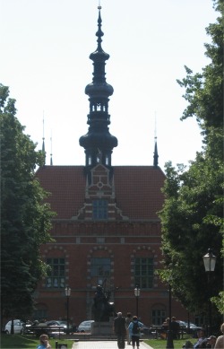 town_hall_of_old_city