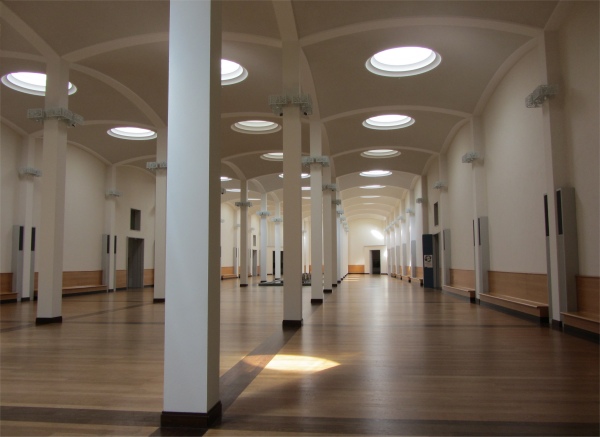 gemaldegalerie_central_hall