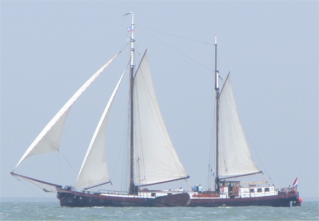 hindeloopen_sailing_ship_1