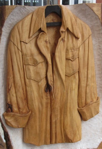 carved_wooden_shirt