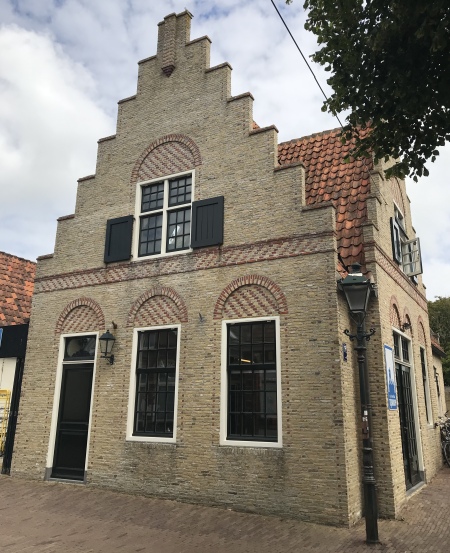 commanders_house