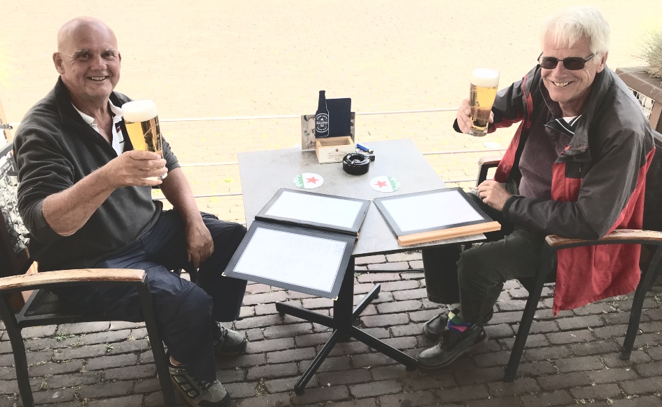 beers_at_dubbel_and_dwars