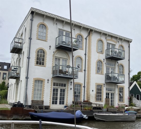 des_res_on_zaan
