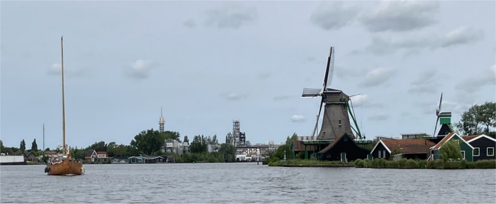 longship_in_pursuit