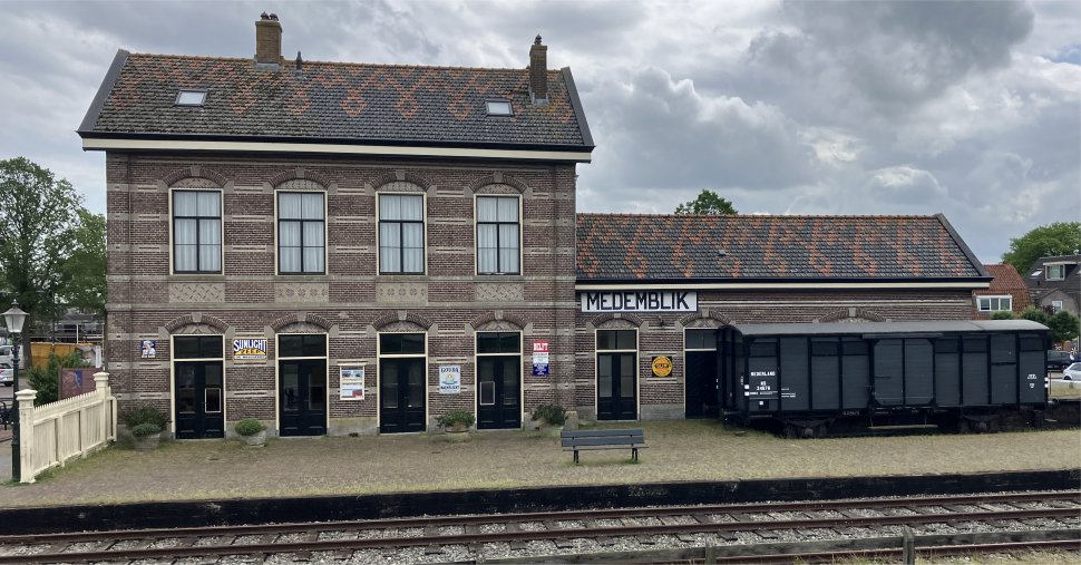 medemblik_station