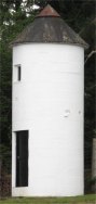 beehive_lighthouse_at_fort_augustus